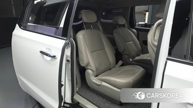 Kia The New Carnival 2018 Белый из Кореи, фото 3
