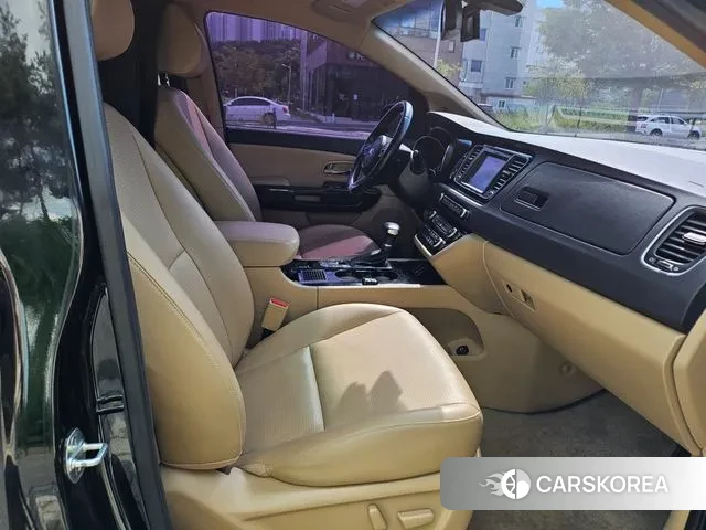 Kia The New Carnival 2018 Черный из Кореи, фото 3