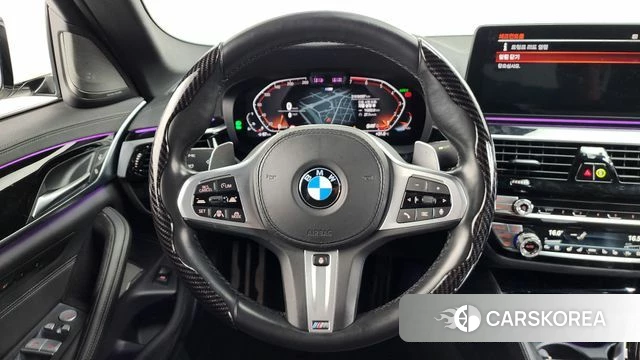 BMW 5 Series (G30) 2022 Белый из Кореи, фото 3