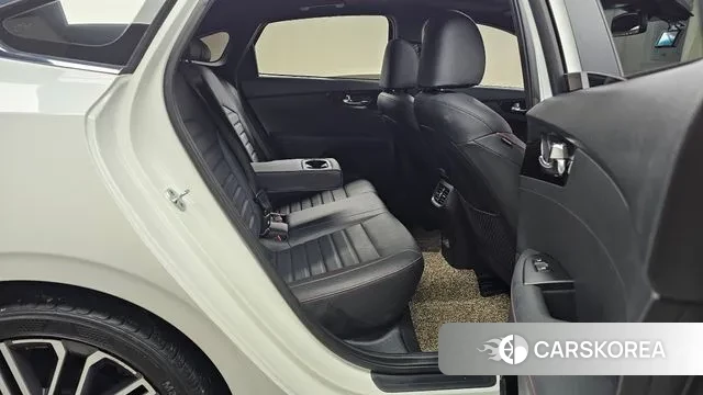 Kia The New K3 2nd generation 2021 Белый из Кореи, фото 3