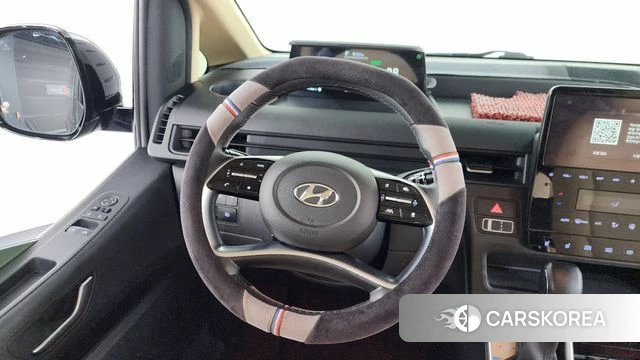 Hyundai Staria 2022 Черный из Кореи, фото 3