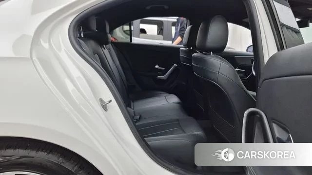 Mercedes-Benz A-Class W177 2021 Белый из Кореи, фото 3