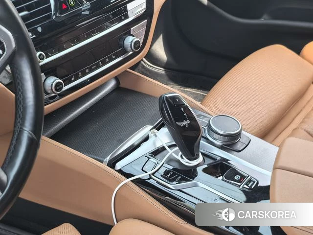 BMW 5 series (imported) 2021 Темно-серый из Китая, фото 3