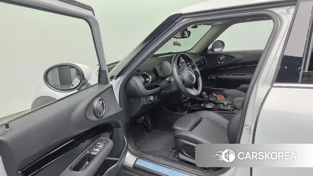 Mini Cooper Clubman 2021 Серебряный из Кореи, фото 3