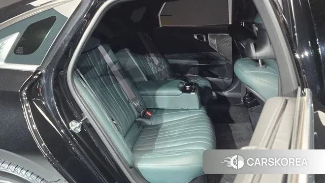 Kia K8 Hybrid 2023 Черный из Кореи, фото 3