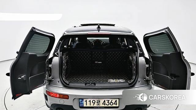 Mini Cooper Clubman 2023 Серебряный из Кореи, фото 3