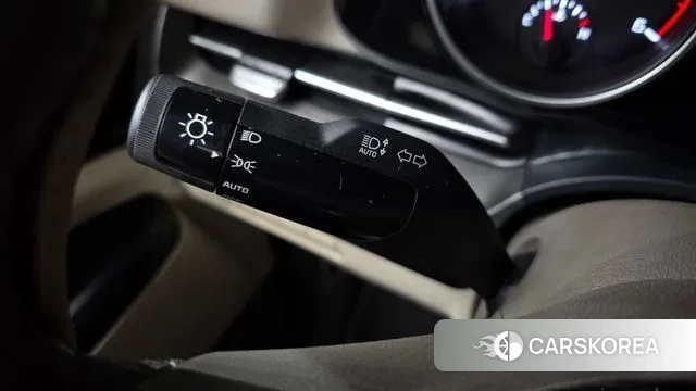 Kia Carnival 4th generation 2022 Белый из Кореи, фото 3