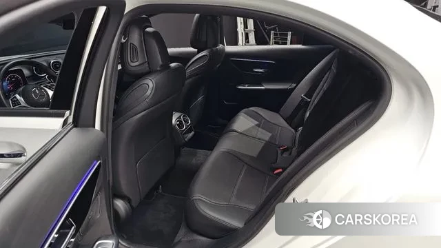 Mercedes-Benz C-Class W206 2024 Белый из Кореи, фото 3