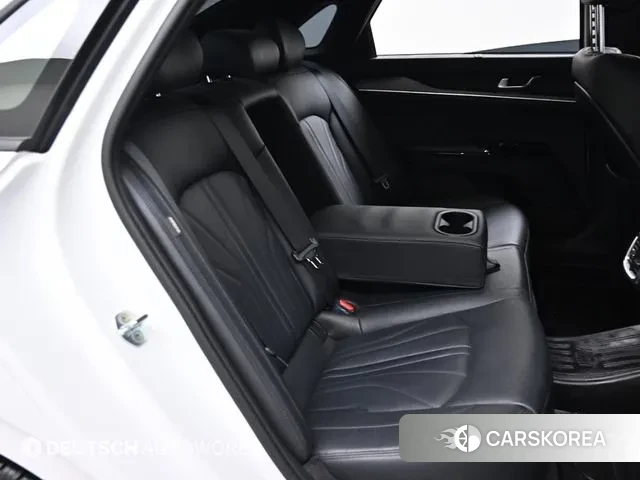 Kia K5 3rd generation 2023 Белый из Кореи, фото 3