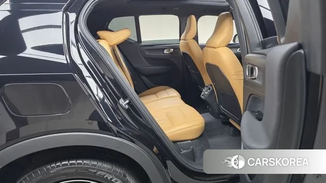 Volvo XC40 2021 Черный из Кореи, фото 3