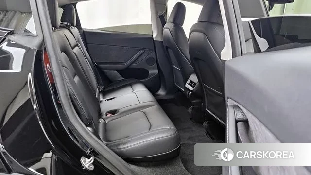 Tesla Model Y 2024 Черный из Кореи, фото 3