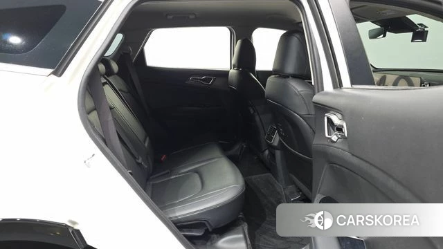 Kia Sportage 5th Generation 2023 Белый из Кореи, фото 3