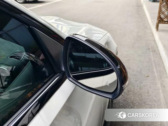 Mercedes-Benz Class C 2023 Белый из Китая, фото 3