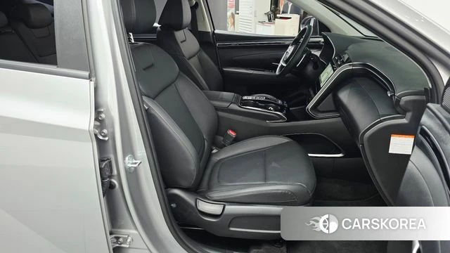 Hyundai Tucson Hybrid (NX4) 2023 Серебряный из Кореи, фото 3