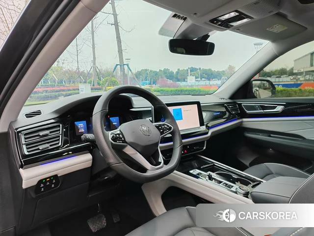 Volkswagen Tourang 2024 Черный из Китая, фото 3