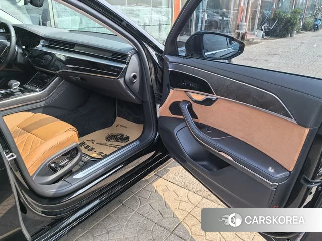 Audi A8 2024 Черный из Китая, фото 3
