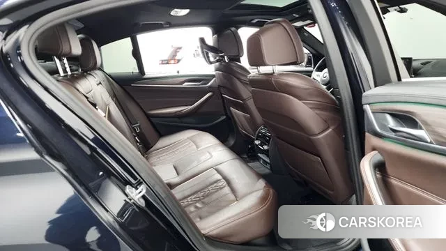 BMW 5 Series (G30) 2019 Черный из Кореи, фото 3