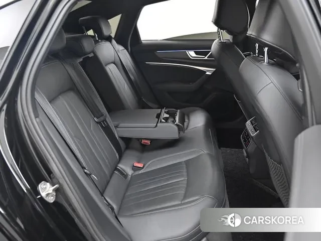 Audi A6 (C8) 2021 Черный из Кореи, фото 3