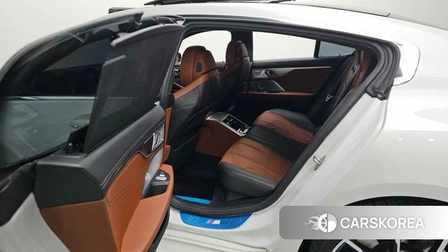 BMW 8 Series (G15) 2021 Белый из Кореи, фото 3