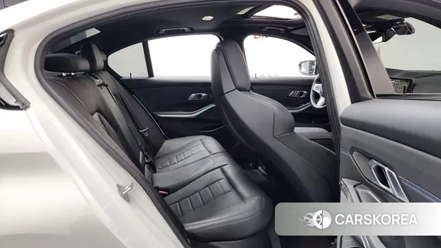 BMW 3 Series (G20) 2021 Белый из Кореи, фото 3