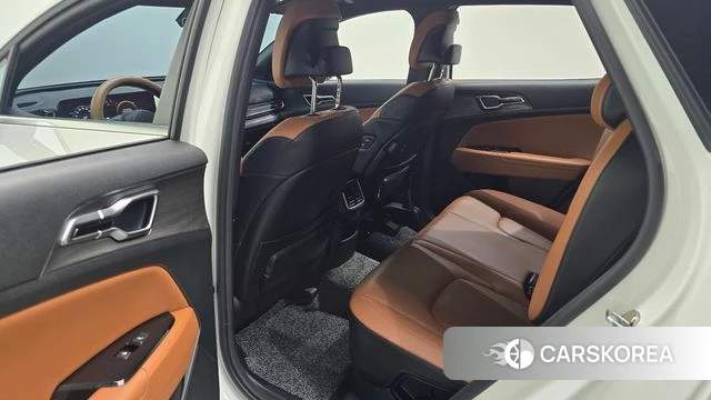 Kia Sportage 5th Generation Hybrid 2022 Белый из Кореи, фото 3