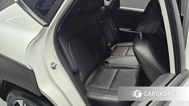 Hyundai Kona (SX2) 2023 Белый из Кореи, фото 3