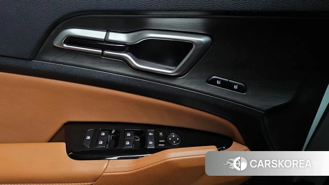 Kia Sportage 5th Generation Hybrid 2024 Белый из Кореи, фото 3