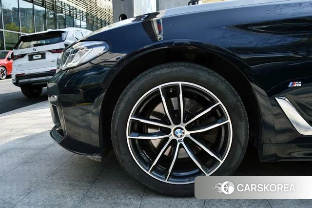 BMW 5 series 2022 Черный из Китая, фото 3