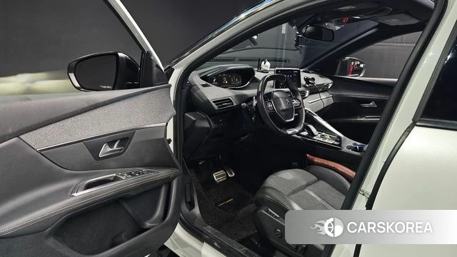 Peugeot 3008 second generation 2019 Белый из Кореи, фото 3