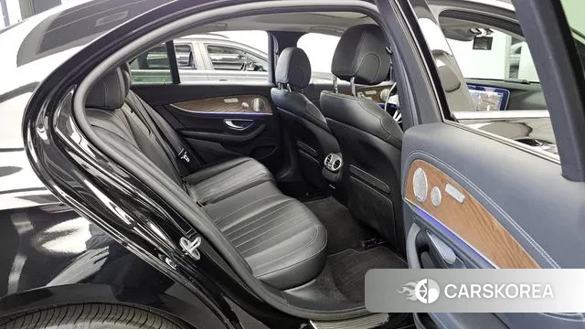 Mercedes-Benz E-Class W213 2019 Черный из Кореи, фото 3