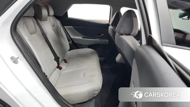 Hyundai Avante (CN7) 2022 Белый из Кореи, фото 3