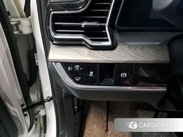 Kia Sportage 5th Generation 2021 Белый из Кореи, фото 3