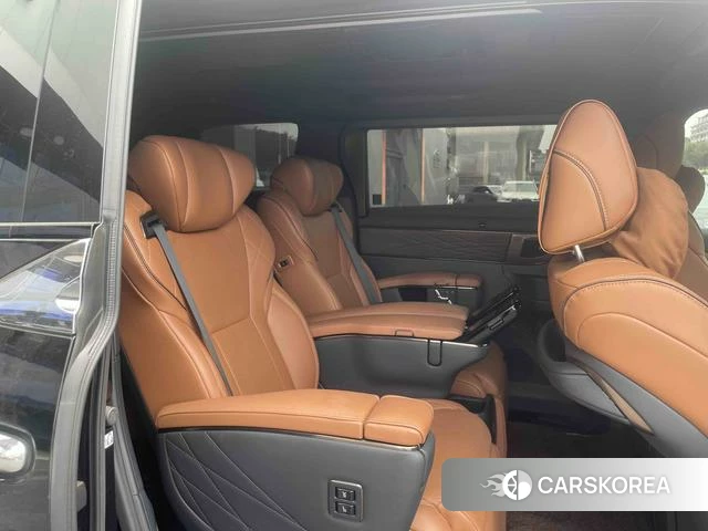 Toyota Elfa 2023 Черный из Китая, фото 3