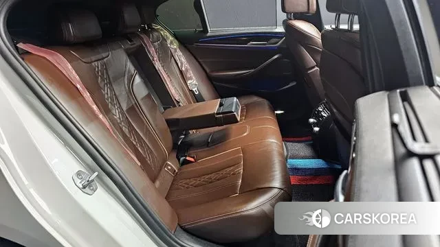 BMW 5 Series (G30) id 3050487 из Кореи 3