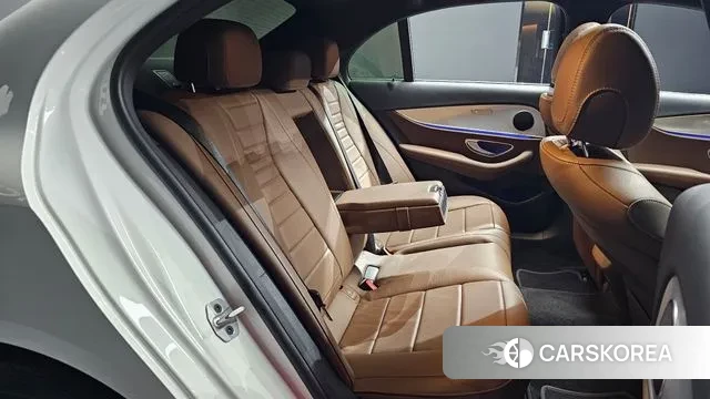 Mercedes-Benz E-Class W213 2020 Белый из Кореи, фото 3