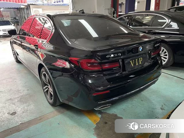 BMW 5 series 2022 Черный из Китая, фото 3