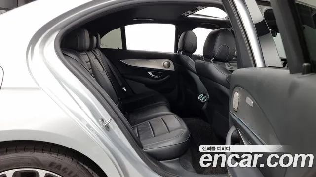 Mercedes-Benz E-Class W213 2020 Серебристо-серый из Кореи, фото 3