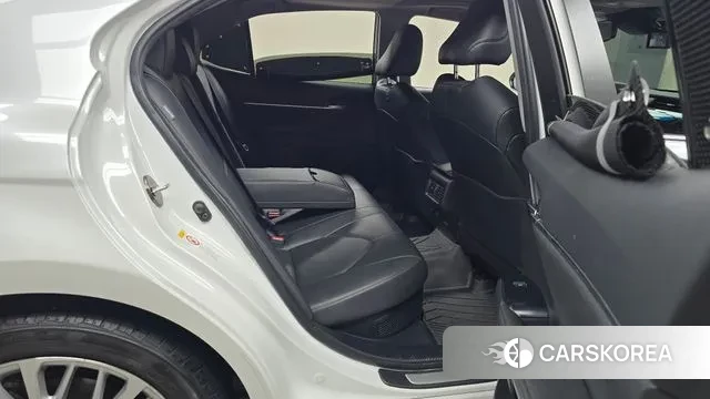 Toyota Camry (XV70) 2018 Белый из Кореи, фото 3