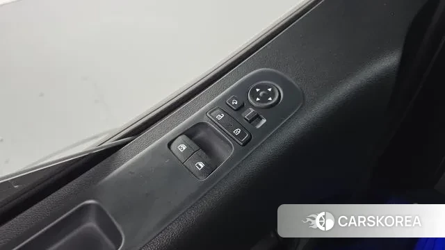 Hyundai Staria 2023 Белый из Кореи, фото 3