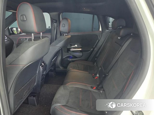 Mercedes-Benz GLA - Class H247 2023 Белый из Кореи, фото 3