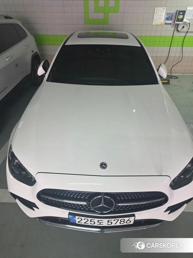 Mercedes-Benz E-Class W213 2023 Белый из Кореи, фото 3