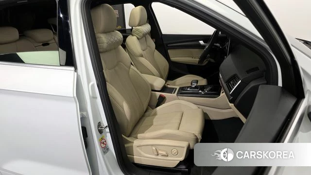 Audi Q5 (FY) 2023 Белый из Кореи, фото 3