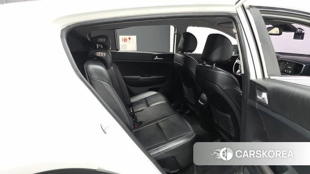 Kia Sportage The Bold 2018 Белый из Кореи, фото 3