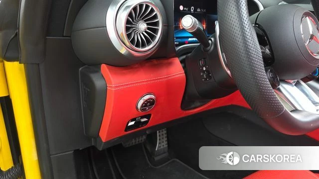 Mercedes-Benz SL-Class R232 2023 Желтый из Кореи, фото 3