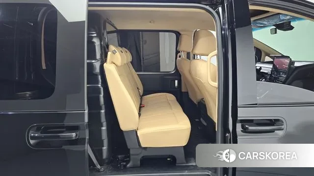 Hyundai Staria 2022 Черный из Кореи, фото 3