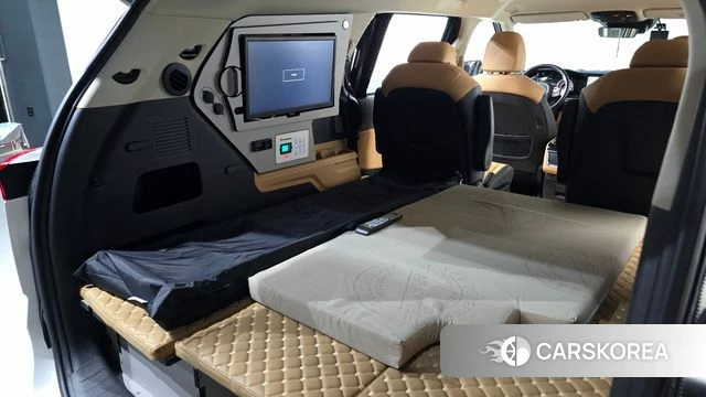 Kia Carnival 4th generation 2023 Белый из Кореи, фото 3