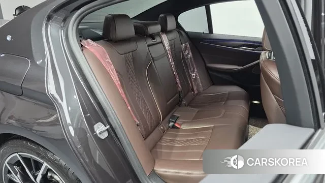 BMW 5 Series (G30) 2020 Серый из Кореи, фото 3