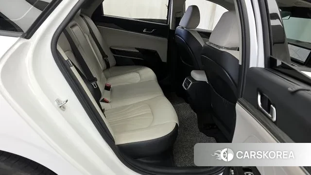 Kia The New K5 Hybrid 3rd generation 2023 Белый из Кореи, фото 3