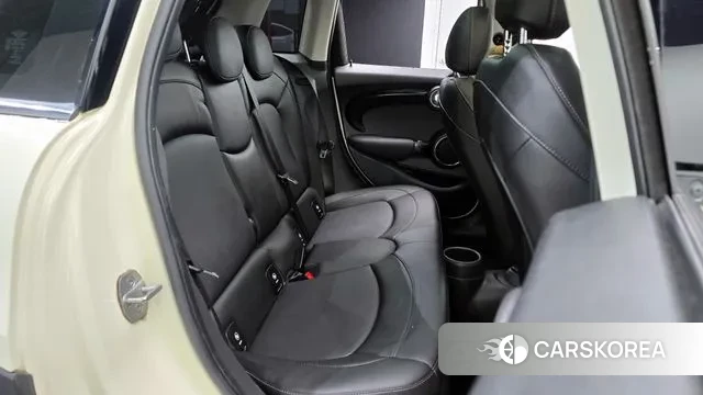Mini Cooper 2019 Жемчужный цвет из Кореи, фото 3