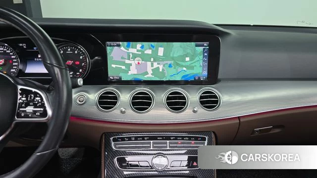 Mercedes-Benz E-Class W213 2019 Черный из Кореи, фото 3